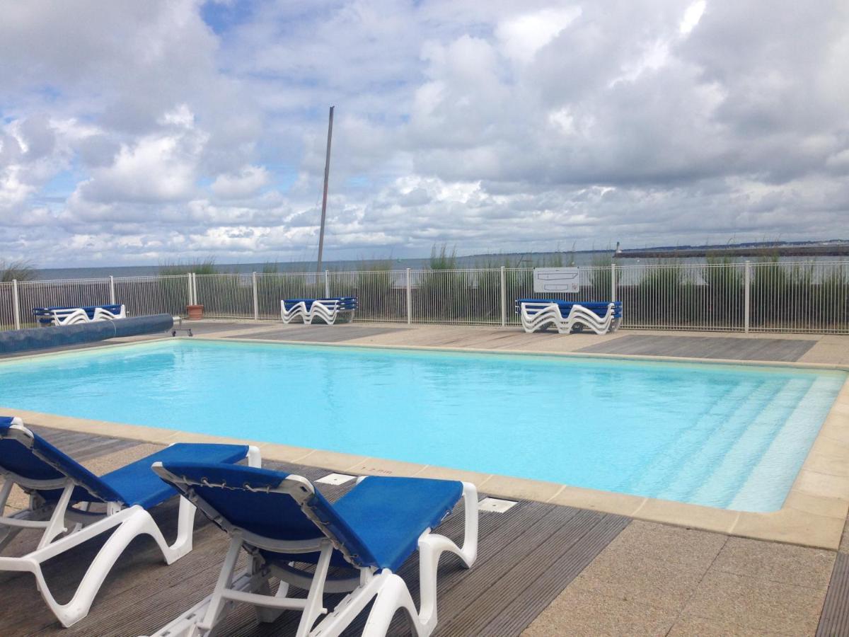 Charmant Studio En Duplex Esprit Loft Avec Balcon Vue Mer, Et Piscine Exterieure 勒克鲁西克 外观 照片